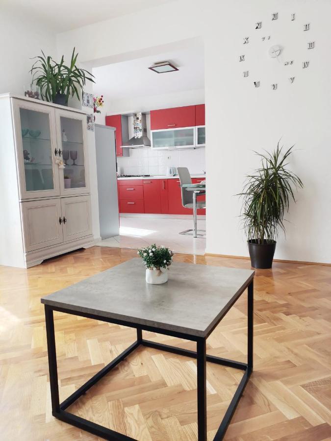Apartman Pejic Подстрана Экстерьер фото
