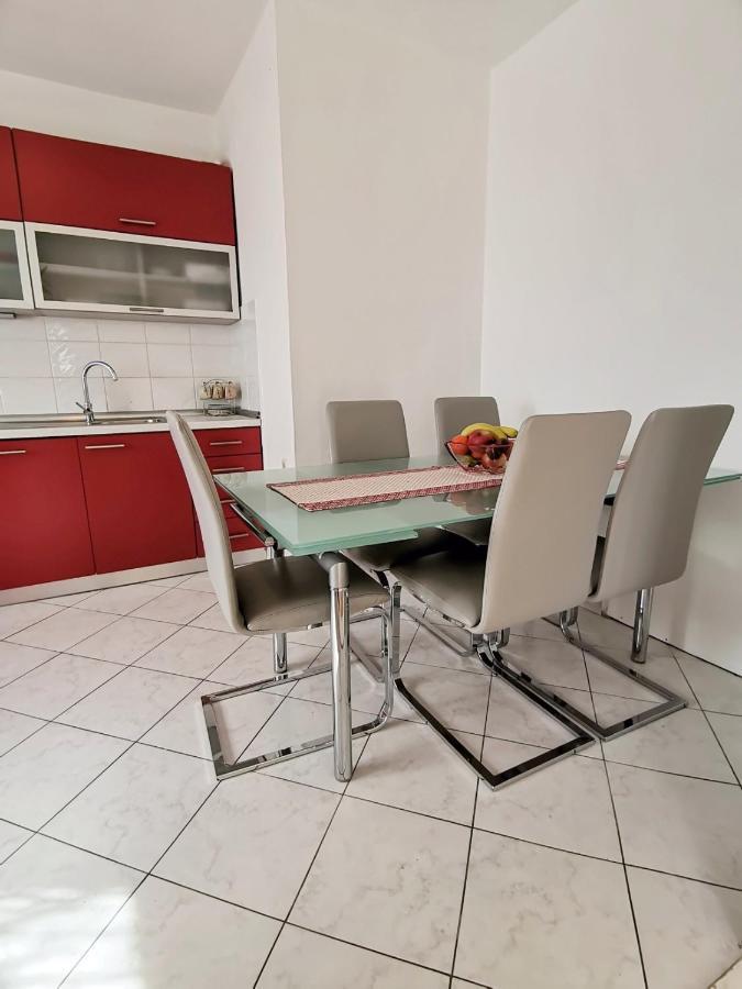 Apartman Pejic Подстрана Экстерьер фото
